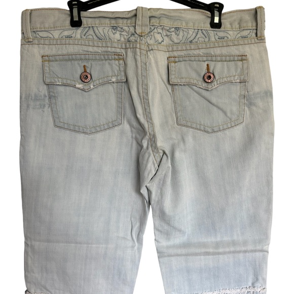 NWT Old Navy Women’s Capris Size 14 White Wash Denim - Picture 2 of 6